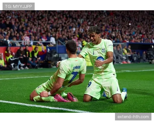 巴萨进攻体系过度依赖边路，战术结构单一可能制约争冠竞争力